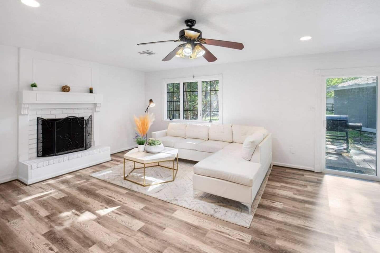 Villa Sunmeadow Manor Retreat Friendswood Exterior foto
